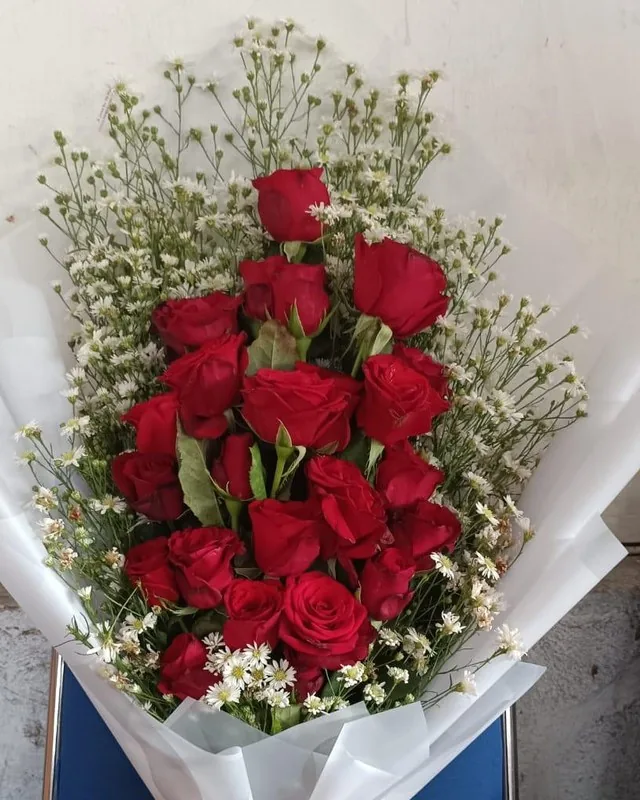 Buket Mawar Merah Grand Rp250.000 – toko bunga Madiun