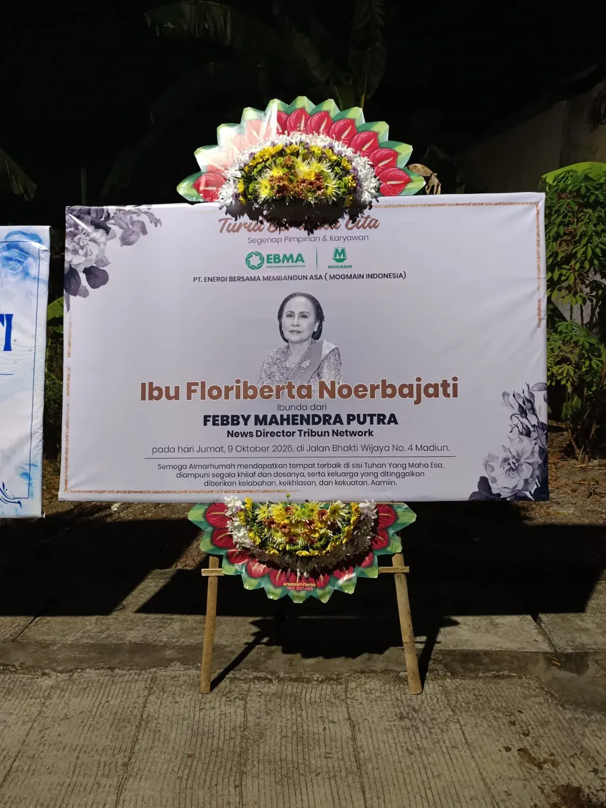 Papan duka cita buatan Arumsari Florist Madiun